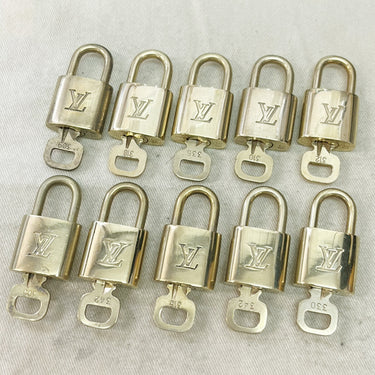 Louis Vuitton Cadenas Bag Charm Gold-plated