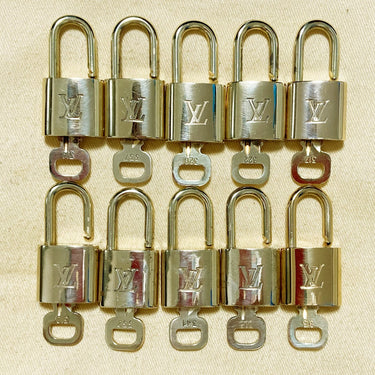 Louis Vuitton Cadenas Bag Charm Gold-plated