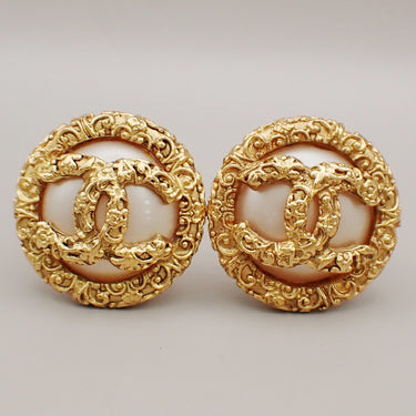 Chanel Vintage CC Logo Round Clip-on Earrings Metal with Crystals