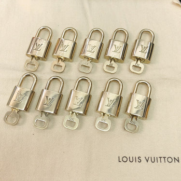 Louis Vuitton Cadenas Bag Charm Gold-plated
