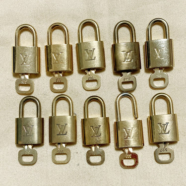 Louis Vuitton Cadenas Bag Charm Gold-plated