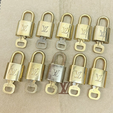 Louis Vuitton Cadenas Bag Charm Gold-plated