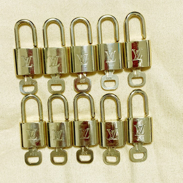 Louis Vuitton Cadenas Bag Charm Gold-plated