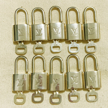 Louis Vuitton Cadenas Bag Charm Gold-plated