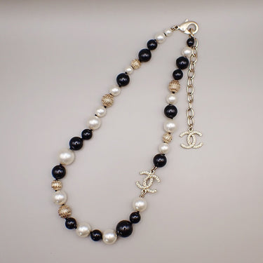 Chanel CC Logo Chain Pendant Necklace Imitation Pearl Imitation pearl with Gold-Plated and Beads