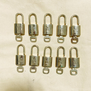 Louis Vuitton Cadenas Bag Charm Gold-plated