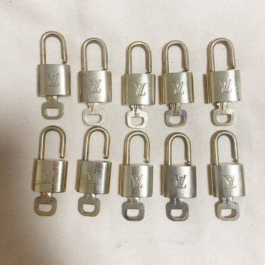 Louis Vuitton Cadenas Bag Charm Gold-plated