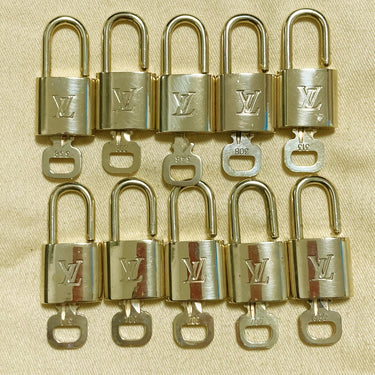 Louis Vuitton Cadenas Bag Charm Gold-plated