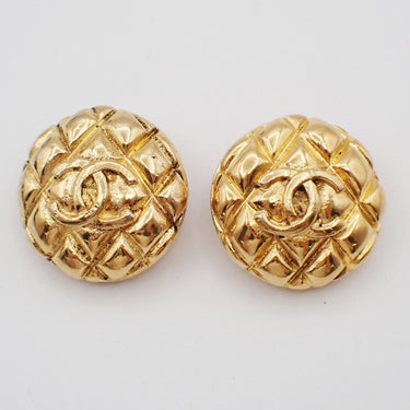 Chanel Vintage CC Quilted Round Button Clip-On Earrings Metal